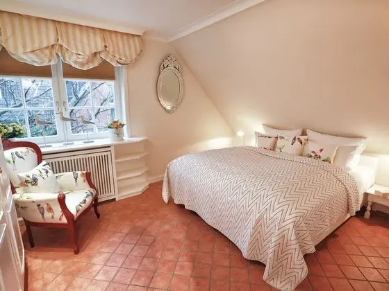 Oda, Özel Banyo, Bahçe Manzaralı