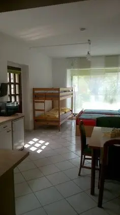 Family Dört Kişilik Oda, Birden Çok Yatak, Sigara İçilmez, Bahçe Manzaralı