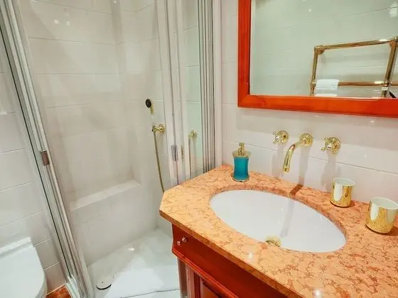 Oda, Özel Banyo