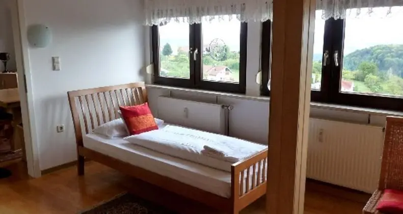 Basic Apart Daire, 2 Yatak Odası, Mutfak, Dağ Yamacı