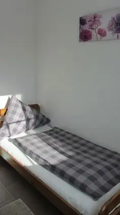 Apart Daire, Bahçe Manzaralı (4)