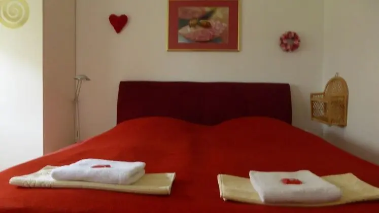 Apart Daire, 1 Yatak Odası, Bahçeli