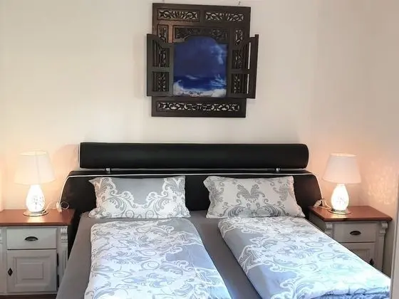 Deluxe Apart Daire, Göl Kenarı