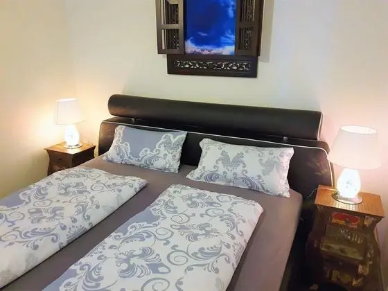 Deluxe Apart Daire, Göl Kenarı