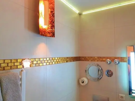 Deluxe Apart Daire, Göl Kenarı