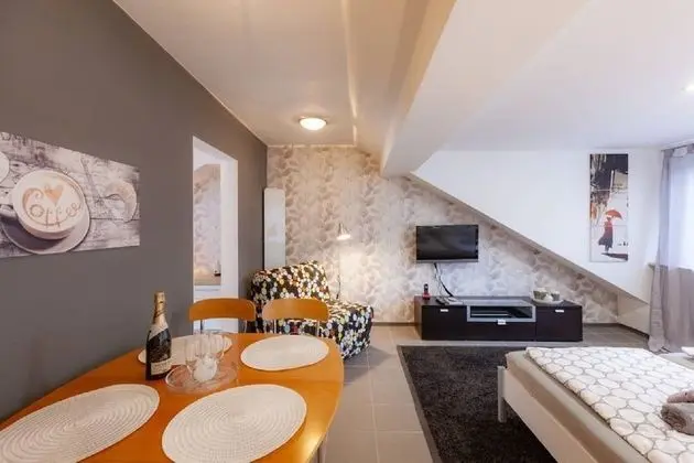 Romantic Apart Daire, 2 Yatak Odası, Bahçe Manzaralı