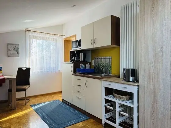 Apart Daire, Bahçe Manzaralı (Emilia)