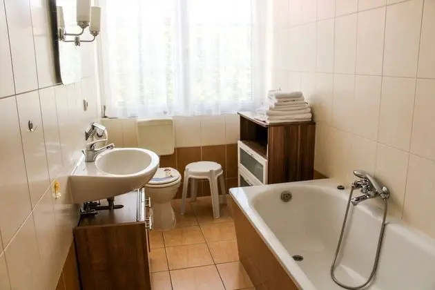 Kır Evi, 2 Yatak Odası (80qm)