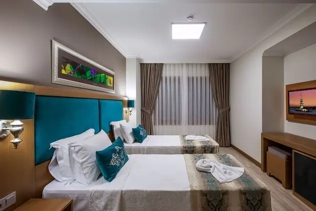 Deluxe Tek Büyük Yataklı Oda