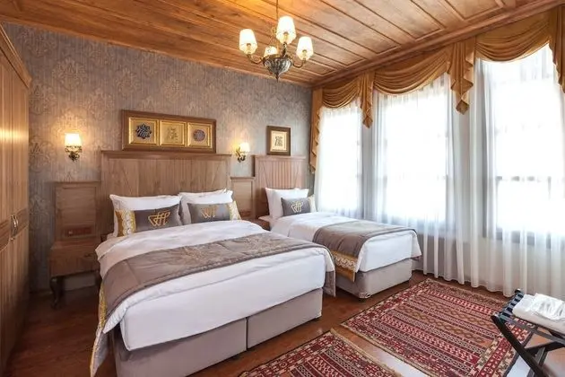 Deluxe Üç Kişilik Oda, Şehir Manzaralı