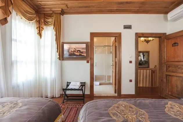 Deluxe Üç Kişilik Oda, Şehir Manzaralı
