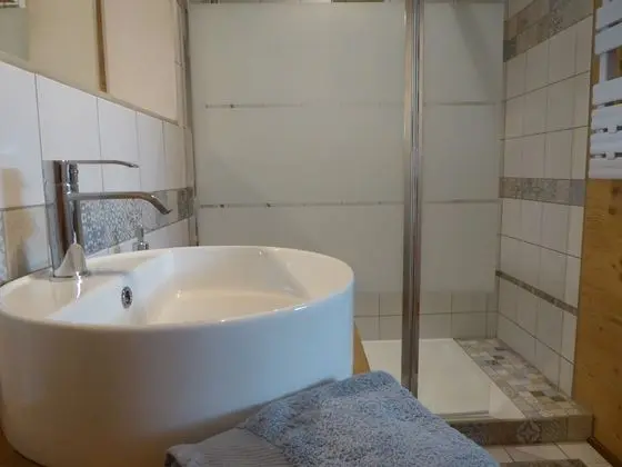 Signature Tek Büyük veya İki Ayrı Yataklı Oda, Özel Banyo, Dağ Manzaralı