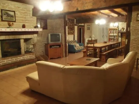 Kır Evi, Birden Çok Yatak, Sigara İçilmez