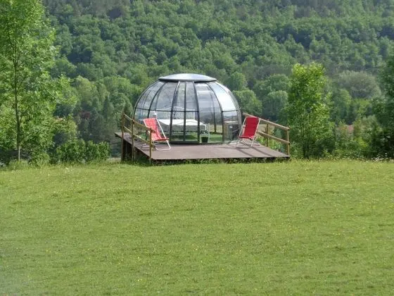 Kulübe (Glass)