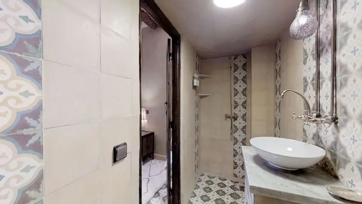 Family Süit, Sigara İçilmez