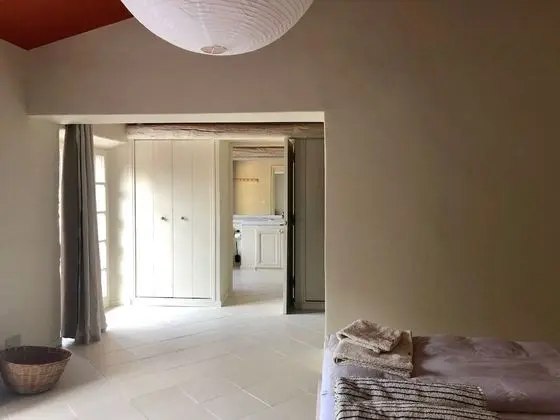 Deluxe Tek Büyük Yataklı Oda (2)