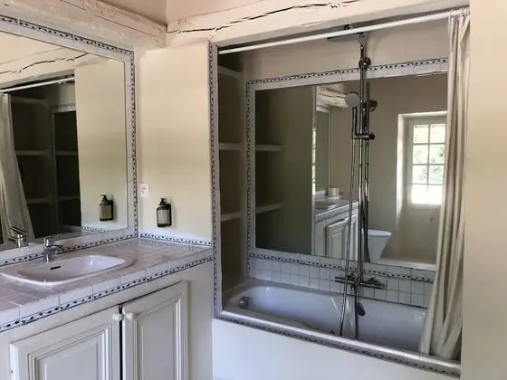 Deluxe Tek Büyük Yataklı Oda (2)