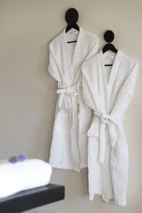 Tek Büyük Yataklı Oda, Banyolu/Duşlu, Bahçe Manzaralı (Pétanque )