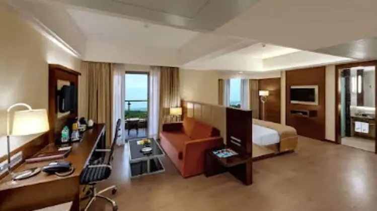 Hazel Suite