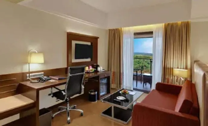 Hazel Suite