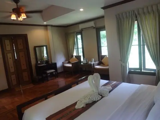 Suite Creek View