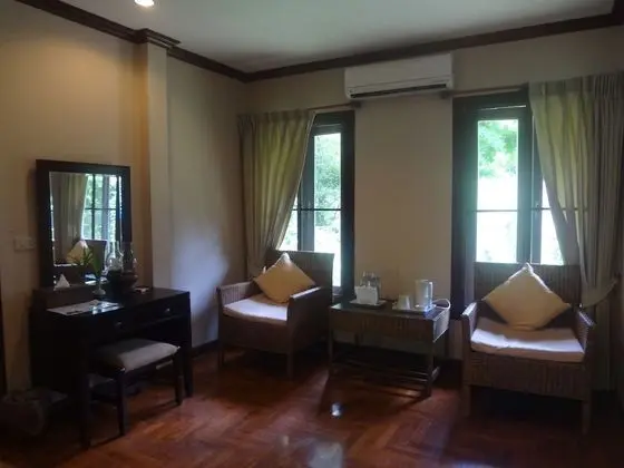 Suite Creek View