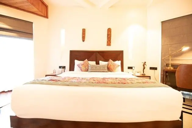 Hazel Suite