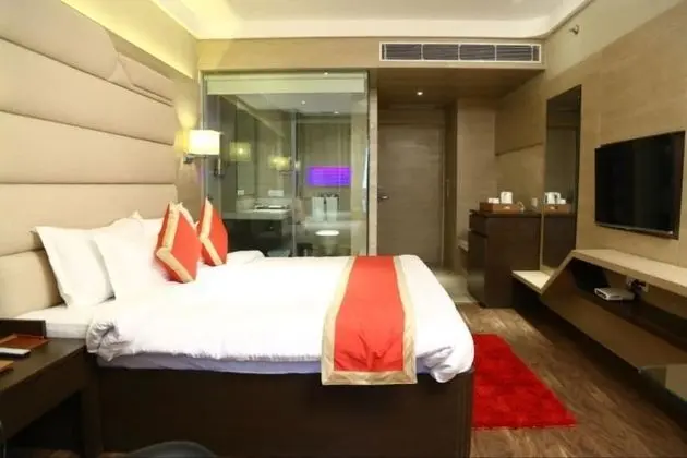 Fern Club Room