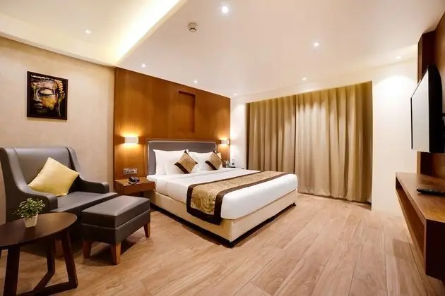 Hazel Suite