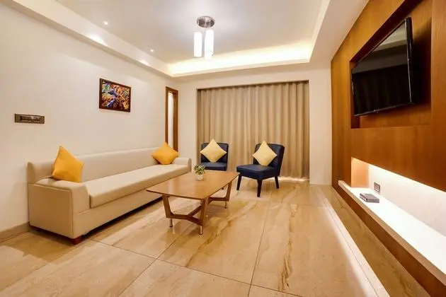 Hazel Suite