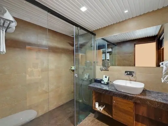 Fern Club Room