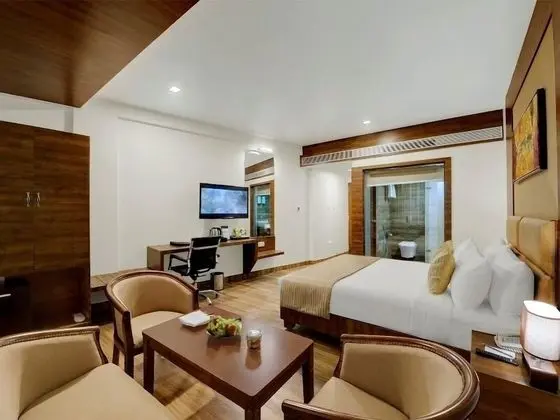 Hazel Suite