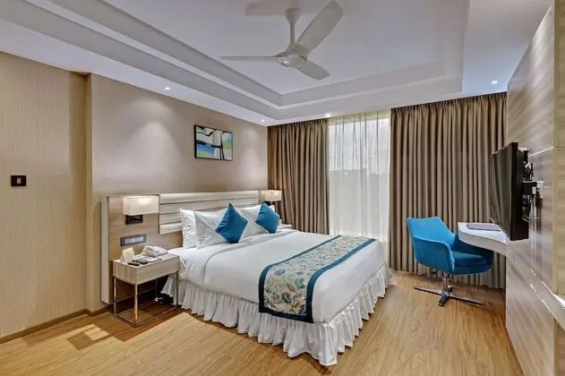 Hazel Suite