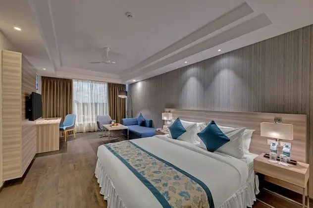Hazel Suite