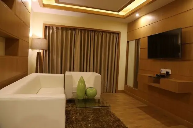Hazel Suite