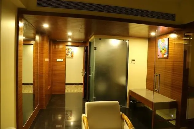 Hazel Suite