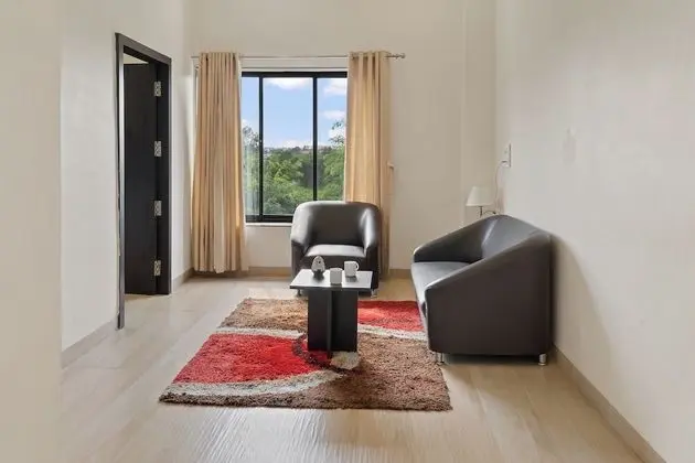 Hazel Suite