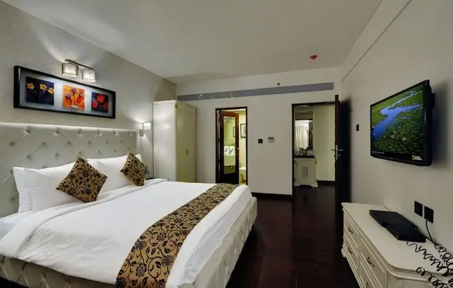 Hazel Suite