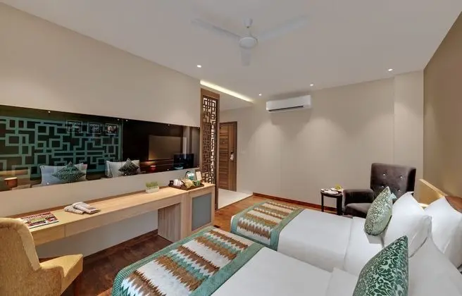 Winter Green Room