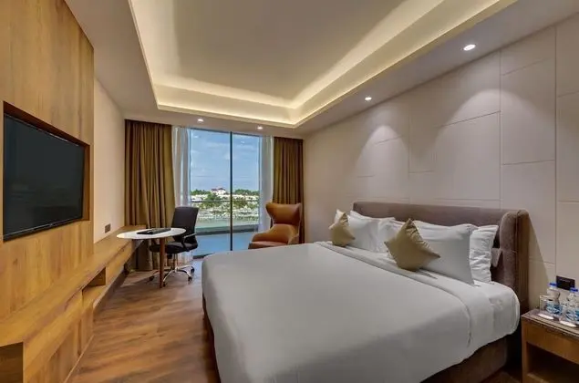 Fern Club Room