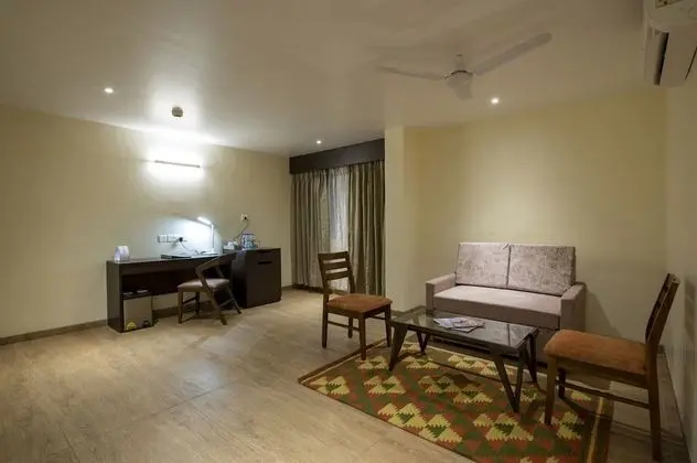 Hazel Suite