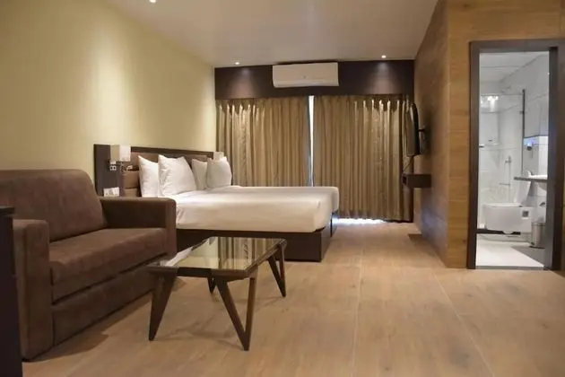 Winter Green City View Room
