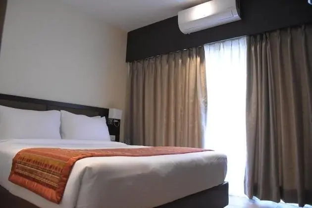 Winter Green City View Room