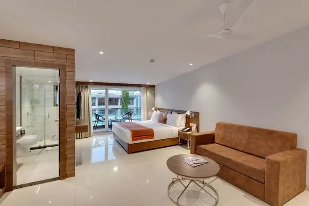 Winter Green City View Room