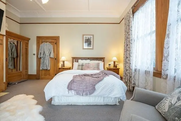 Luxury Oda (McSkimmings Suite)