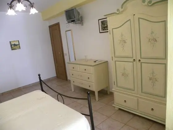 Tek Büyük Yataklı Oda