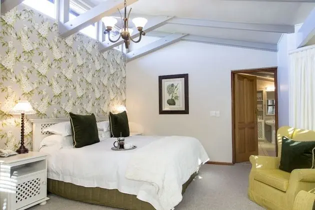 Luxury Lodge Garden Room No View