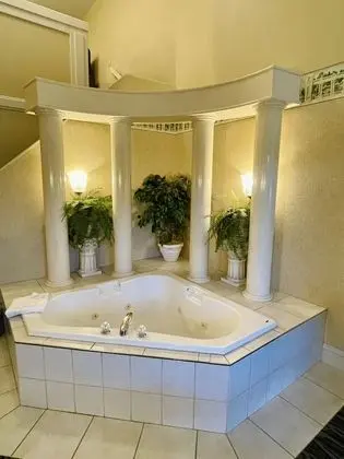 Suite (Jacuzzi) No Pets