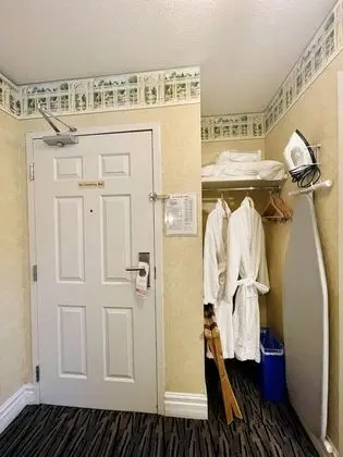 Suite (Jacuzzi) No Pets
