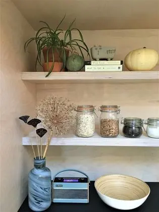 Ev, Banyolu/Duşlu (The Studio)